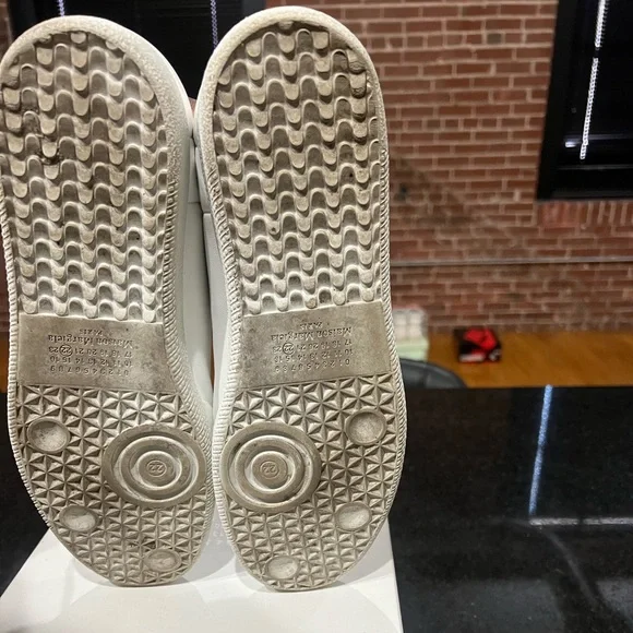 Maison Martin Margiela ‘Future’ Concealed Lace Fastened Trainers - Picture 7 of 10